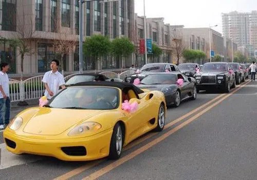 豪华婚礼车队租赁 婚车租赁攻略