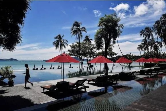 泰国普吉岛3000家酒店关闭？