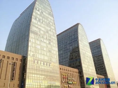 800W旗舰较量 iPhone 4S/I9100拍照对比