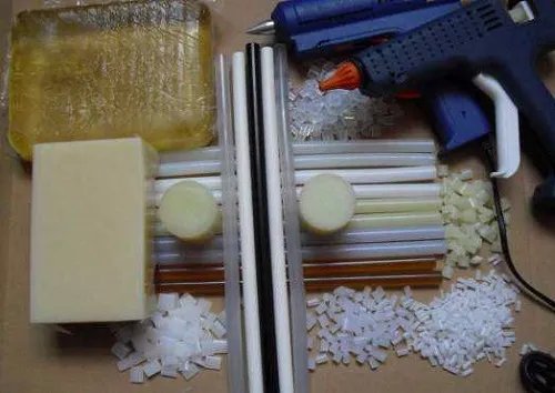 如何正确清理热熔胶