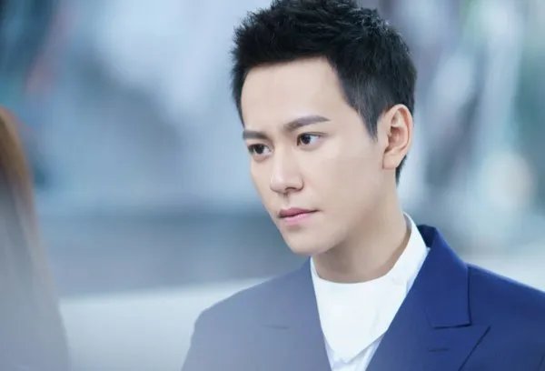 杨紫越来越红，而分手后的秦俊杰如今怎么样了？