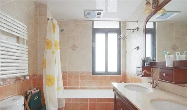 浴室挂件太空铝好还是不锈钢好 浴室挂件的准确选购