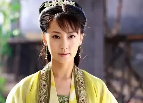 新鹿鼎记中沐剑屏的扮演者是谁？