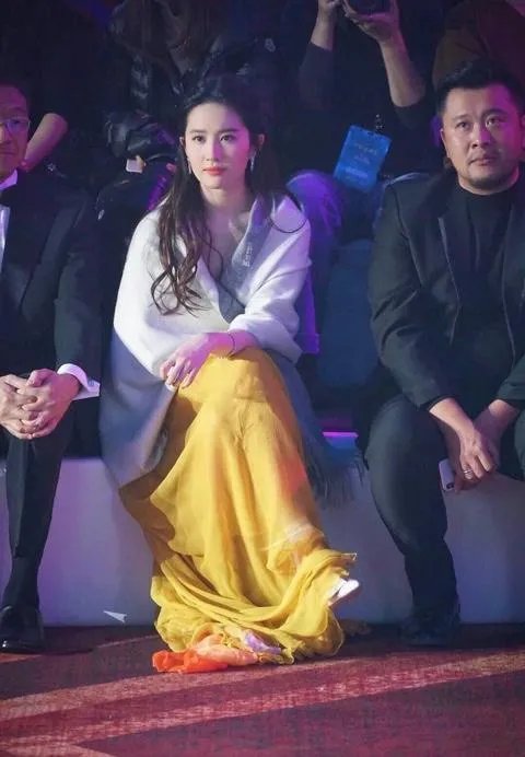 唐嫣杨颖等众女星比美