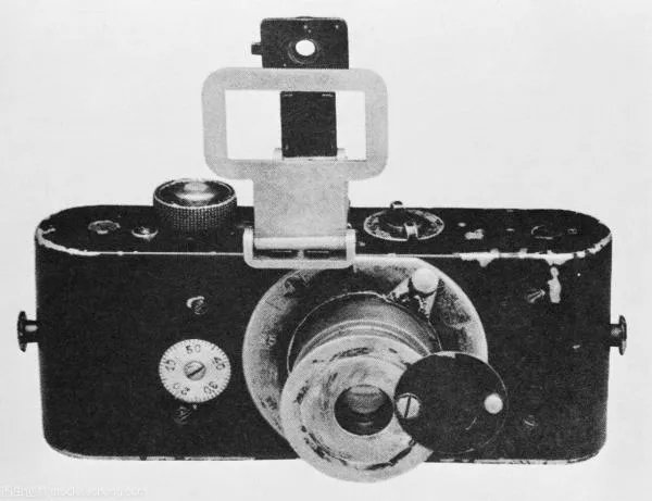 彩色摄影机是哪一年发明