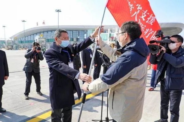 支援湖北医疗队开始撤离，疫情还没有结束，为何医疗队开始撤离？