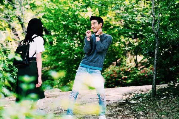 为什么大家都很喜欢刘雯和崔始源这对cp？