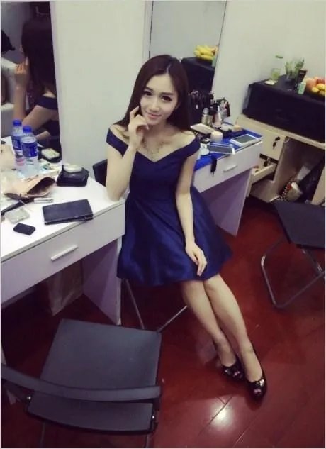 PLU游戏娱乐传媒主持人 美女主播小悠私人生活照