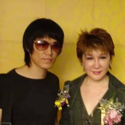 丁佩年轻时的照片曝光 昔年曾为李小龙情妇