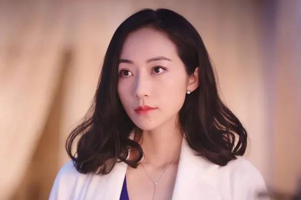 韩雪爷爷和外公是哪个将军 好奇她家世到底有多强大