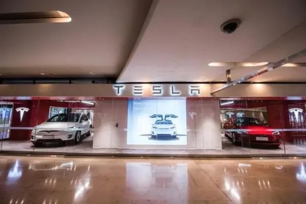特斯拉关闭中国首家体验店，业内人士对此是如何解读的？
