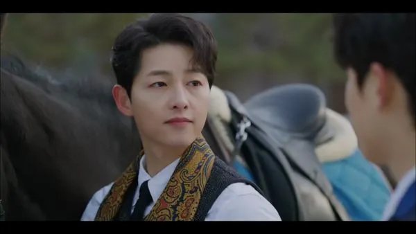 宋仲基新剧《文森佐》骑马的样子如何，你是因为什么剧而喜欢上他的？