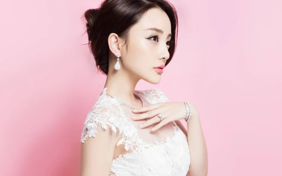 李小璐贾乃亮为甜馨庆生。你觉得他们还能复合吗？