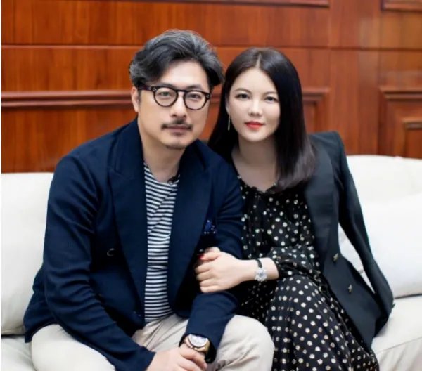 李湘自曝在北京买的房产记不清有多少，她到底有多有钱？