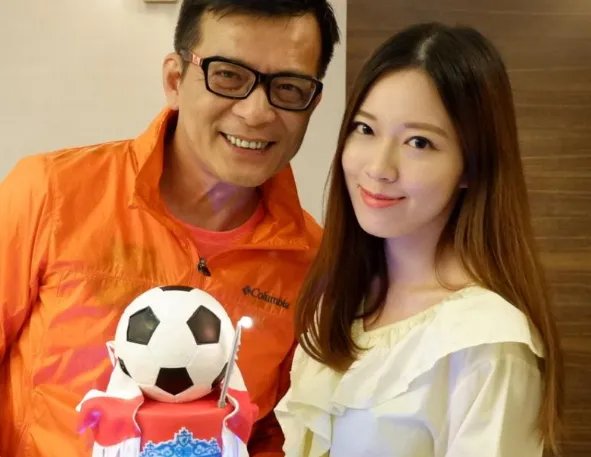 黄日华女儿为周润发庆生，周润发是看着她长大的吗？