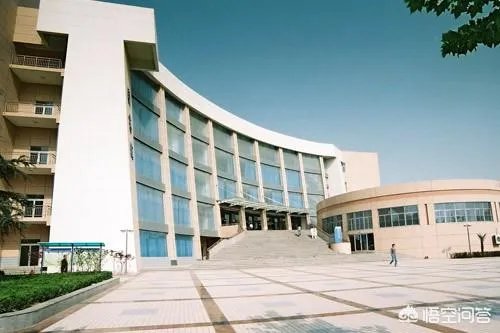 想找一个既有学历，又可以学到技术的学校太难了，求高手指点？