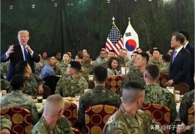 特朗普最后的退让,韩国保护费降到13亿美元,文在寅坚决说不刚到底,对此你怎么看?