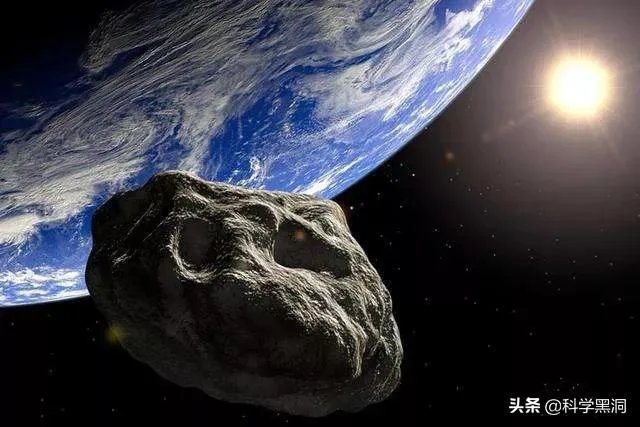 两颗小行星即将与地球擦肩而过,人类该担心吗?