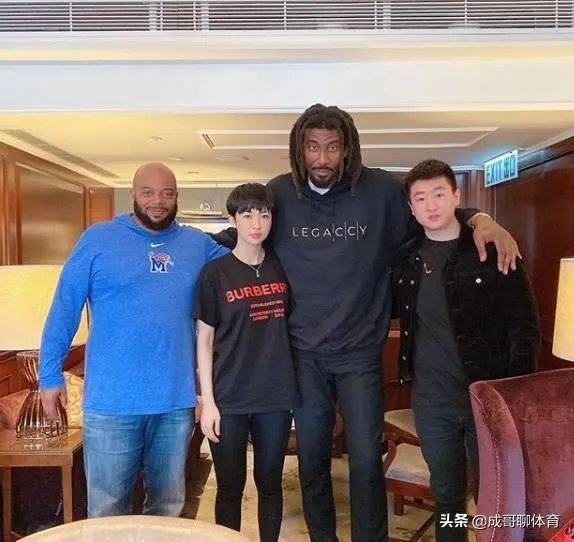 抢走姚明最佳新秀的小斯加盟福建男篮，他能和王哲林联手拿下总冠军吗？