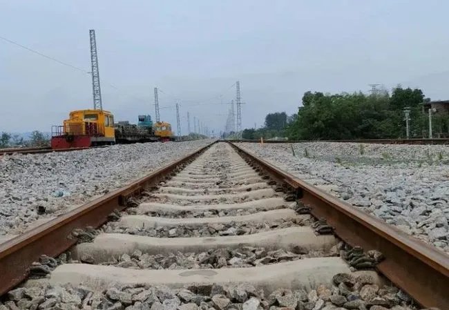 兰新铁路列车撞施工人员致9人遇难,这场事故给予了我们什么警示?