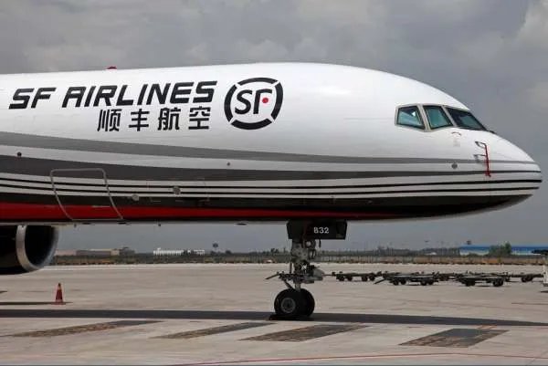 为了送快递，顺丰买过多少架飞机？