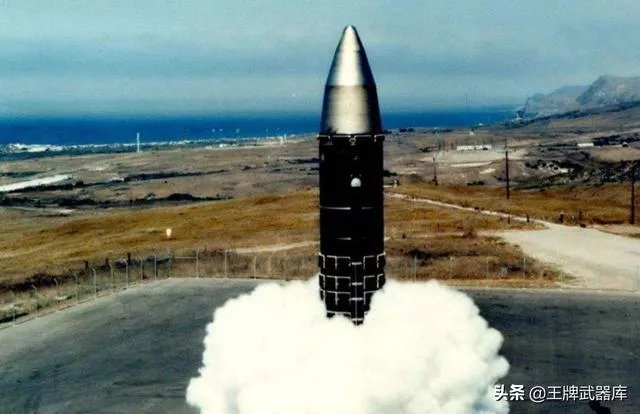 东风51重型机动洲际导弹怎么样？