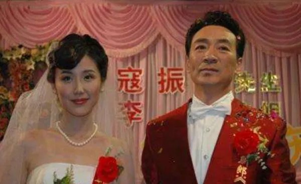 曾独自抗癌9年的李婷去世,她当初患癌为何不告诉家人?