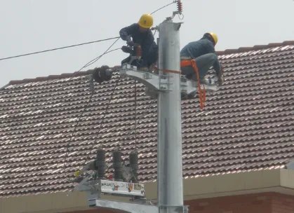 韩国工地工人55层坠落，高空作业有何注意事项？