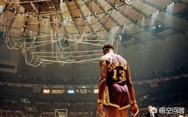 请问NBA里面三双排行榜，老詹现在排第几？