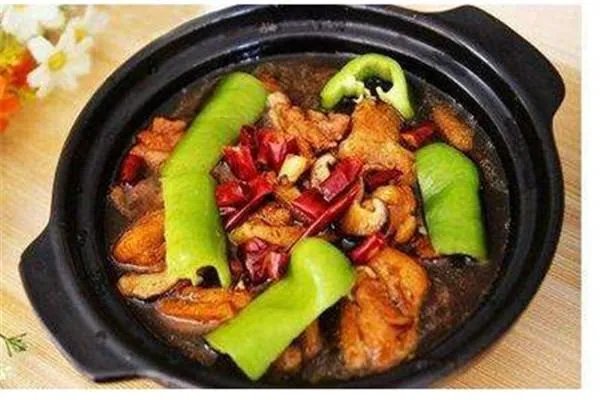 黄焖鸡米饭为什么开一家店倒闭一家？