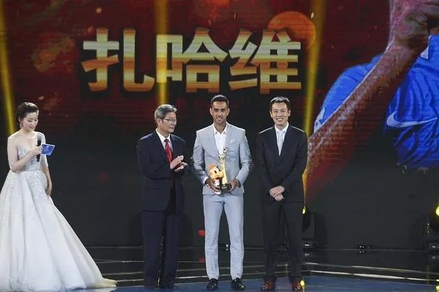 如何看待扎哈维去留成迷，富力开1600万刀年薪以求人才？