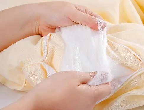 晒好的被子如果落了灰尘最好怎么做 被子晒完后有灰尘如何处理