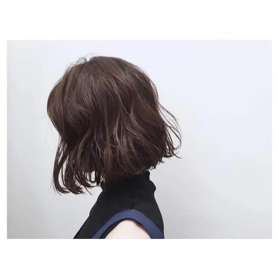 有哪些好看的短发发型？