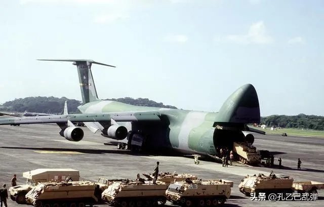 为什么大型军用运输机都是螺旋桨机型？而不是喷气式的？