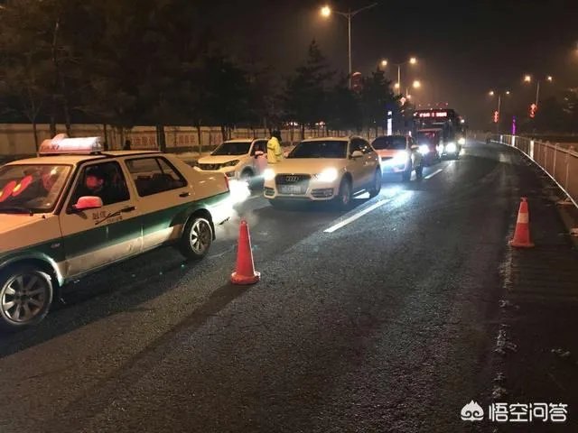 全国都在严查酒驾醉驾，并且大力宣传，为什么还会有人顶风酒驾，各位亲怎么看？