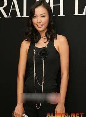 姚晨顺利产子 细数那些勇敢顺产的明星妈妈