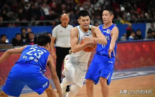 双大外的北京队不是说尽显内线威力了吗?怎么还是惨败呢?