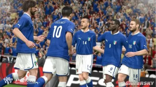 《实况足球2014（PES 2014）》8月发布试玩版 制作人玩的不亦乐乎