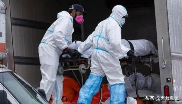 美国一百几万人感染，那些人住在那里，那有那么多床位？