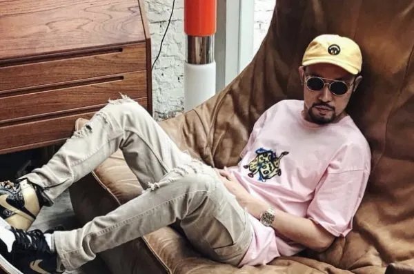 热狗女友官宣二胎，为不愿结婚的渣男生孩子值得吗？