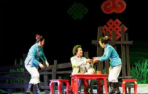 在哪里可以找到《敖包相会》简谱？