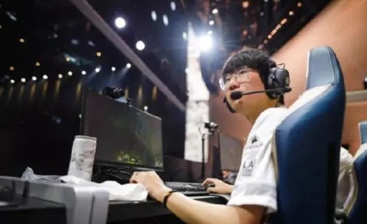 IG发布对阵GRF纪录片,“2个细节”表明宁王已回归S8巅峰状态,IG能夺冠吗?