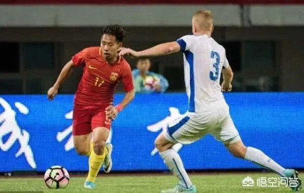 对于足协宣布对申花新星周俊辰因禁赛一年的处罚,你觉得足协的处罚是否过重?