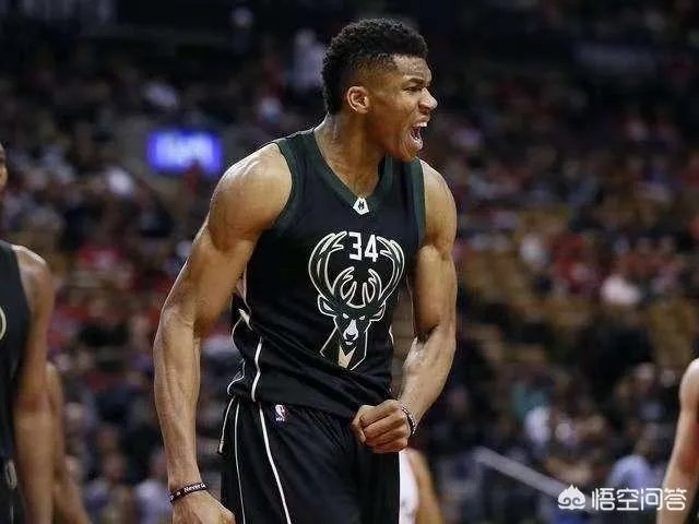 勇士105-95复仇雄鹿，杜兰特14中3仅仅得11分，字母哥22分，你怎么看？