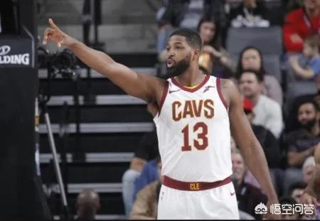 詹姆斯最后时刻连续出手三分，是不是可以回击他关键时刻甩锅的言论？