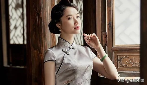 人像摄影中，你认为旗袍与汉服哪个更能拍出中国女人的韵味？你喜欢拍哪一种服装？