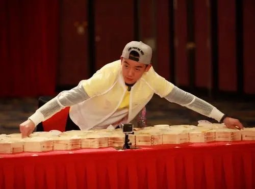 郑恺公司被强制执行3300万，这是出什么事了？