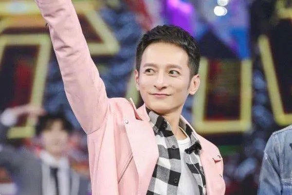 同是怒斥跟拍者，吴京发飙大家拍手叫好，为何李维嘉却被吐槽不会做人？