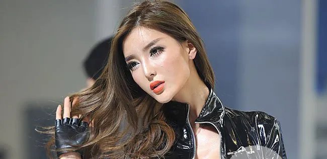 李颖芝艺术照 3万陪睡化身性感豹女郎