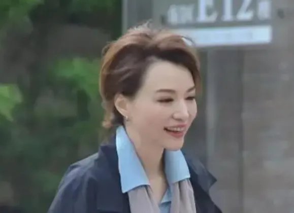 董卿丈夫失联4个月，她都做了什么？